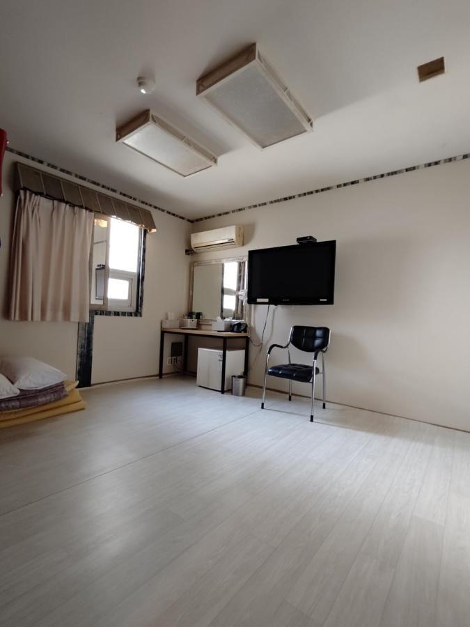 เอเธนี โมเต็ล Gwangju Metropolitan City ภายนอก รูปภาพ